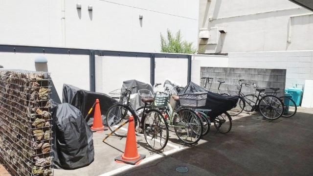 西荻ハウス（202） 駐車場