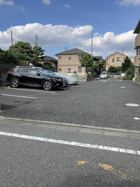 オリーブ（303） 駐車場