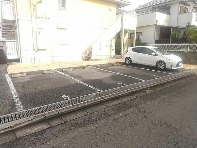 メイクパル（110） 駐車場