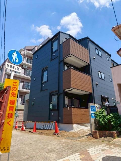 田無駅より徒歩3分 新築 3階建の賃貸物件