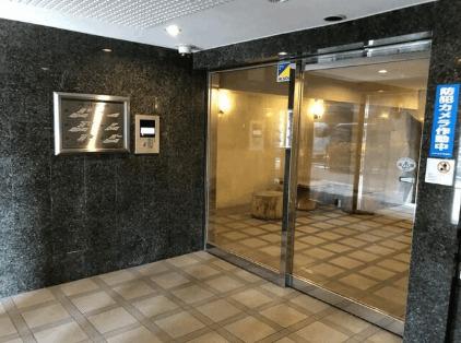 世田谷区上北沢マンション エントランス