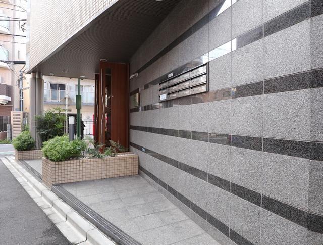 新宿区中落合マンション エントランス