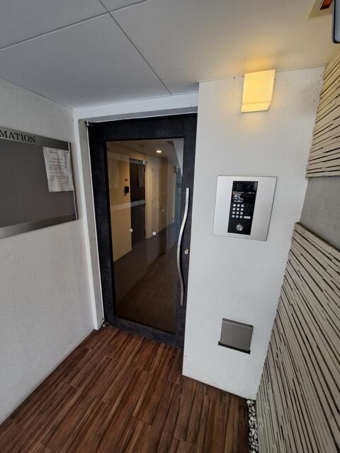 中野区上高田マンション エントランス