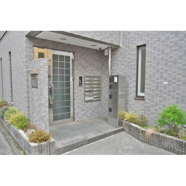 豊島区南長崎マンション エントランス