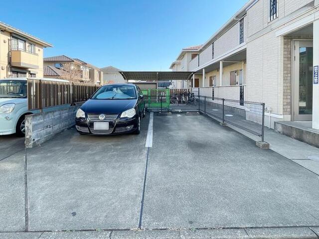 アマービリス（105） 駐車場