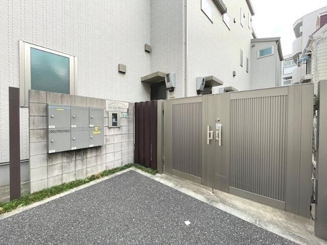豊島区南長崎アパート エントランス