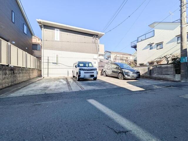 グラシア（202） 駐車場