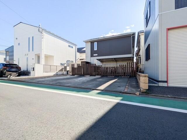 グラシア（202） 駐車場