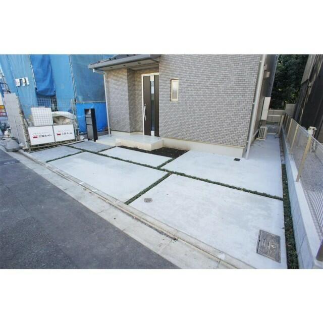 杉並区和田一戸建 エントランス