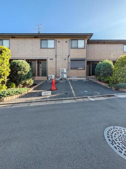 グリーンコート（103） 駐車場