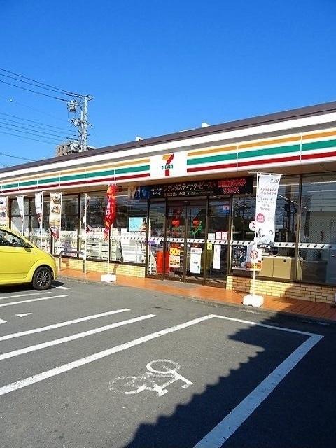 セブンイレブン福生志茂店：110m