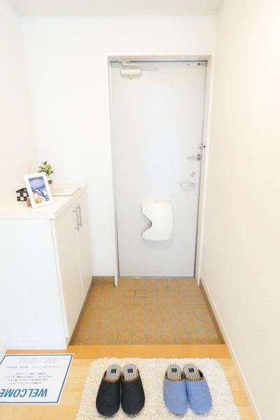 レジデンス蛍茶屋（202） 玄関