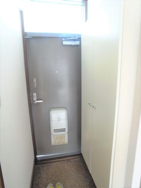 シティハイム赤迫（201） 玄関