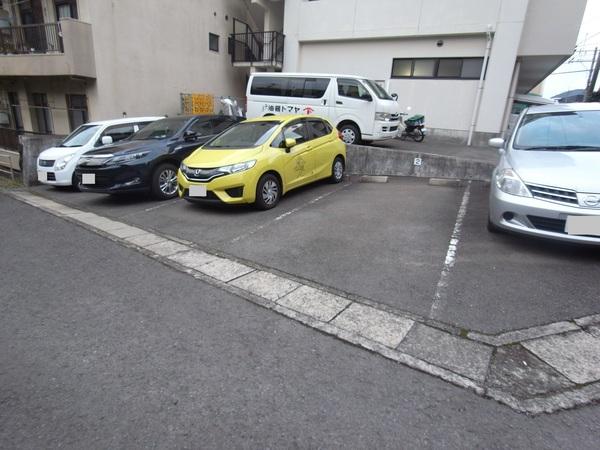 ヤマトビル（302） 駐車場