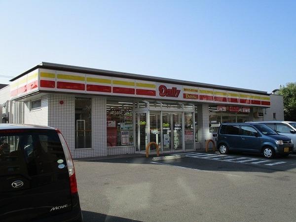 デイリーヤマザキ長崎平野町店：153m