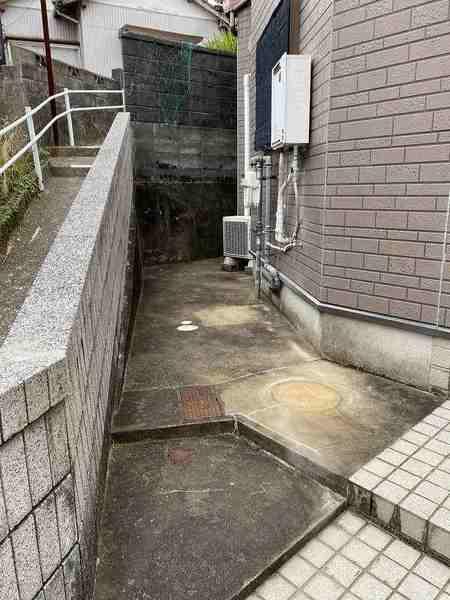 西町戸建て（-） エントランス