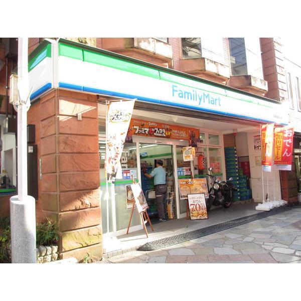 ファミリーマート長崎銀屋町店：402m