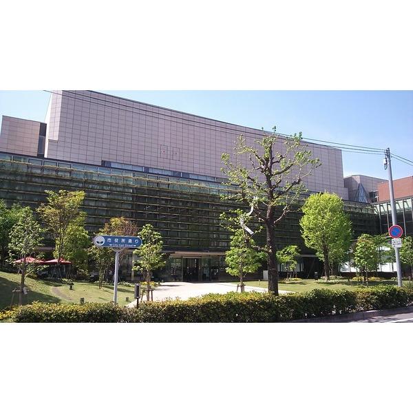 長崎市立図書館：971m