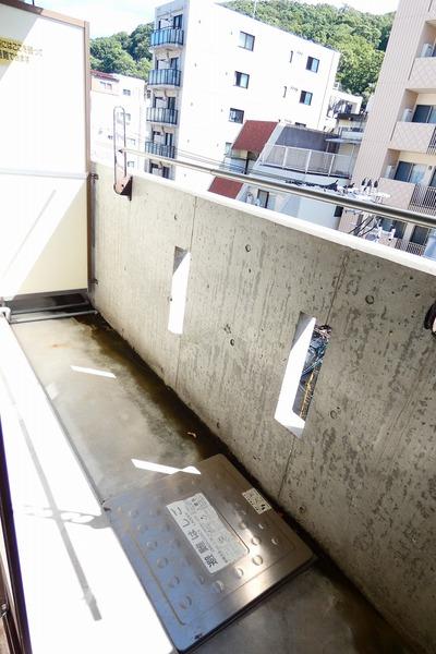 クオーレ鍛冶屋町（501） バルコニー