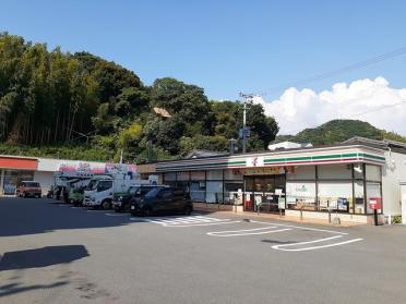 セブンイレブン長崎滑石3丁目店：737m