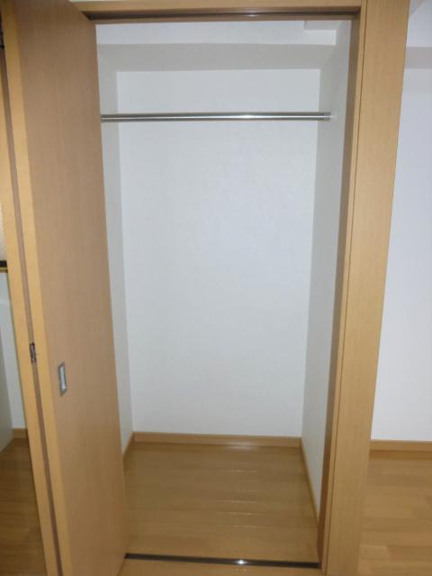 クオーレ鍛冶屋町（302） 収納