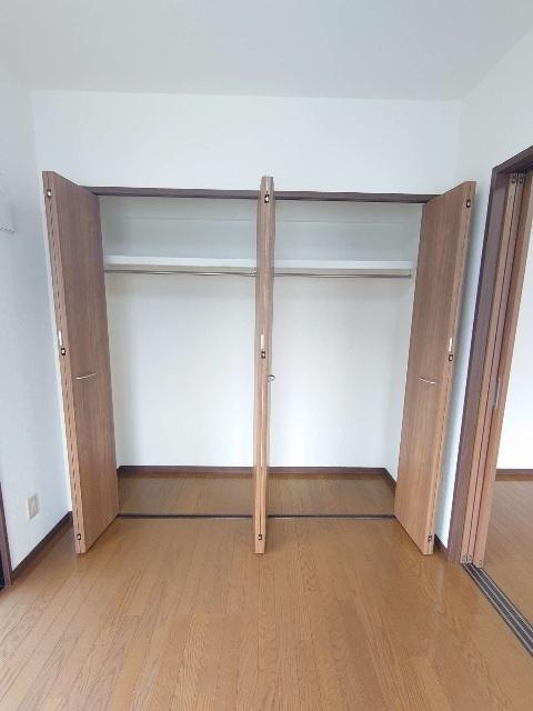 スカイコート西山（701） 収納
