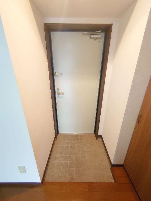 スカイコート西山（901） 玄関