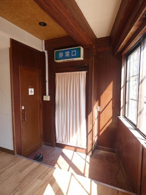 高橋商店ビル（2F） 玄関