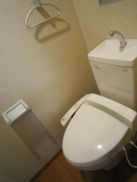 グリーンコート樺島（402） トイレ