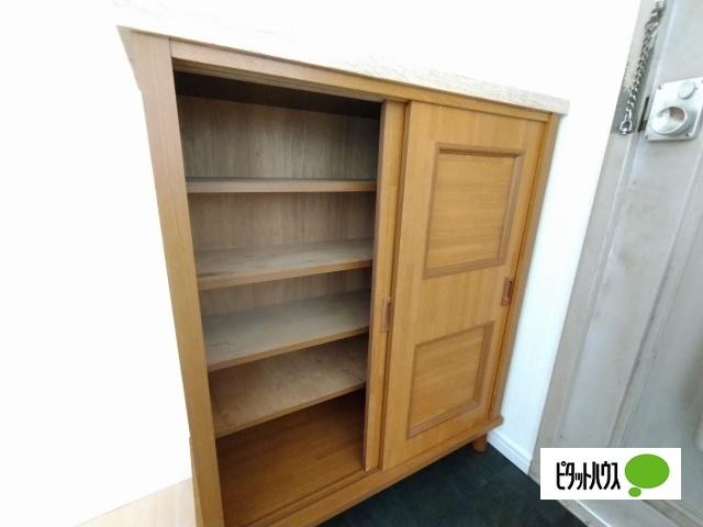 コーポエターナル（302） 収納