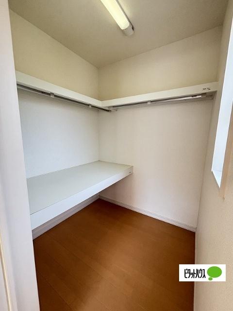 メゾン・ド・シャルテ参番館（E） 収納