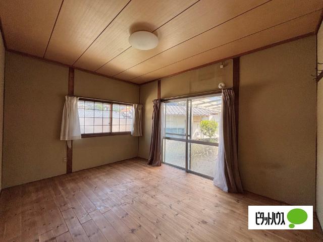 桜木町貸家 リビング