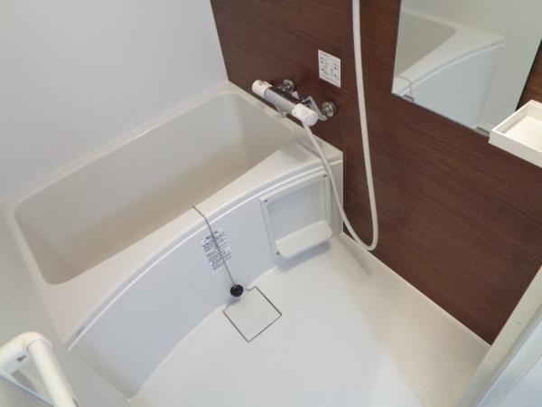 MODERN PALAZZO NAGASAKI NORTH（102） バス／シャワー