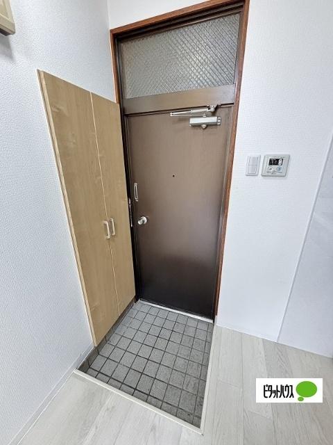 本原ハイツ（306） 玄関