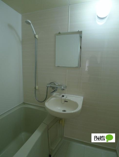 ハイツ出雲（101） バス／シャワー