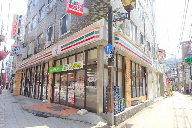 セブンイレブン長崎銅座町店：589m