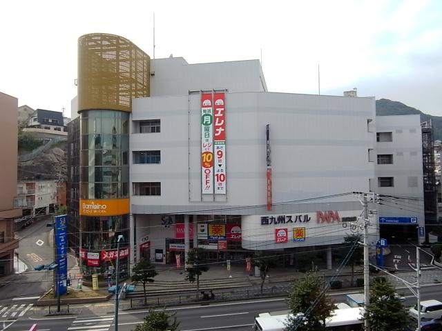 （株）馬場家具葉山本店：516m