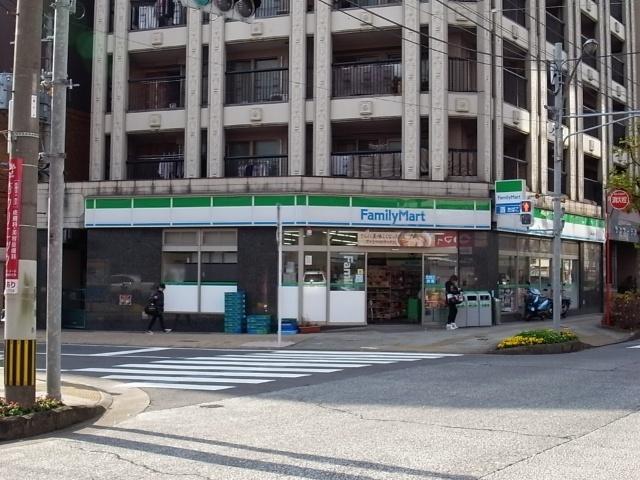 ファミリーマート長崎恵美須町店：129m
