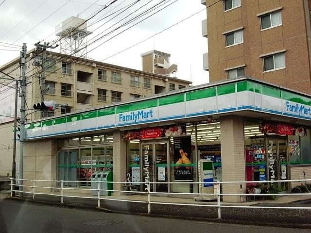 ファミリーマート長崎上大橋店：467m