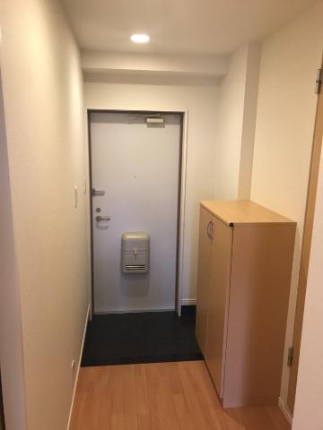 ロココレディー小島 玄関