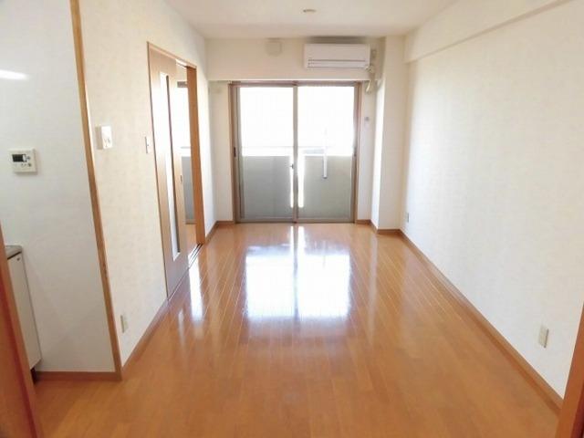 プラスパー築町（601） 室内