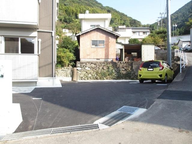 エスポワールＫ（201） 駐車場