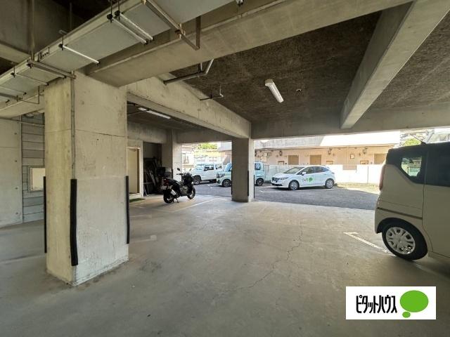 長崎市西山マンション 駐車場