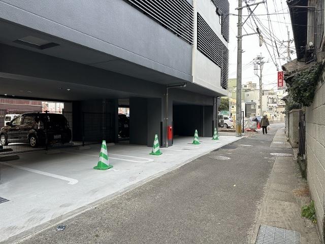 スカイテラス（701） 駐車場