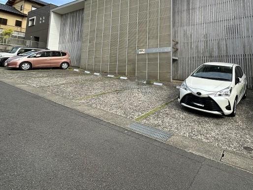 ｅｃｒｕ（5） 駐車場