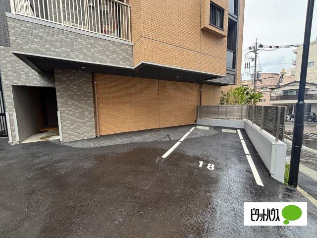 アクタス籠町グランミライ（406） 駐車場