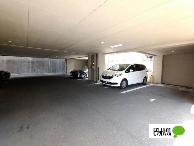 スカール富士見（602） 駐車場