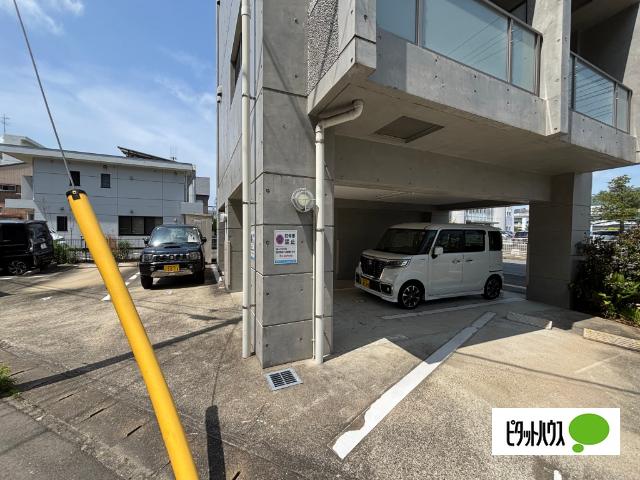 カメリア淵町（201） 駐車場