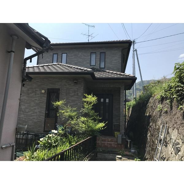 緑豊かな閑静なエリアにある邸宅