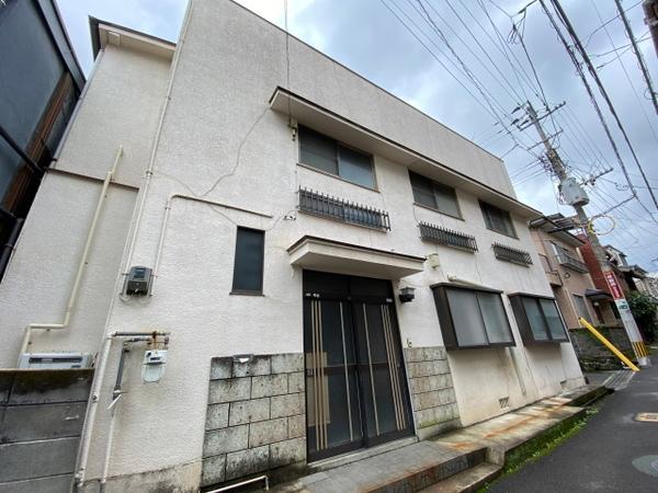 東南角地。日当たりがよく明るい区画。